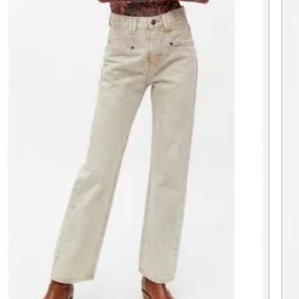 BDG jean in a classic, rigid denim. Cut in a slouchy high Wide Jeans